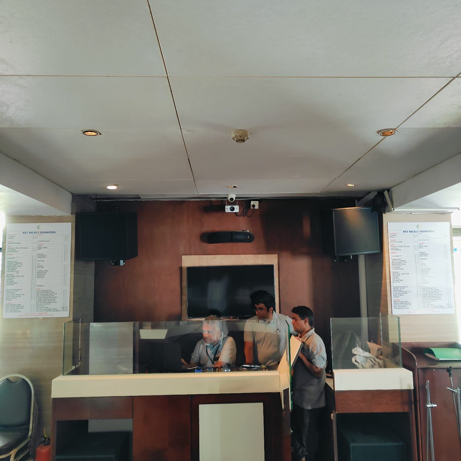 Shaping the Sonic Experience of The Wet Wicket Bar with Bose Professional